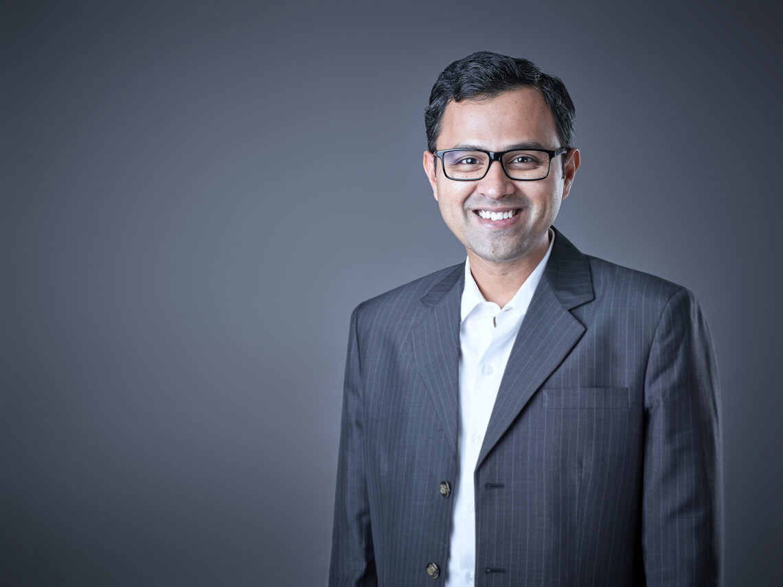 Corporate Portrait Shoot  @Western Digital, Creative Corporate Photography with Grey background